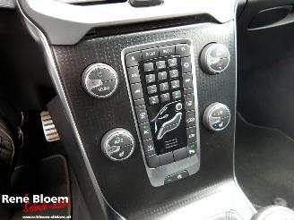 Volvo V-40 2.0 D3 R-Design Aut picture 16