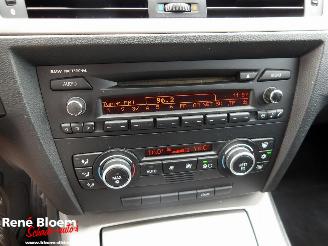 BMW 3-serie 318i Touring picture 18