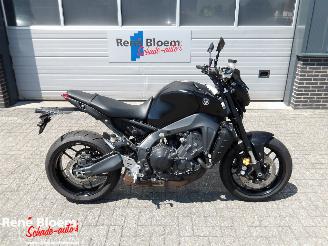 Yamaha MT-09  picture 1