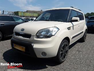 Unfallwagen Kia Soul 1.6 X-tra 5-drs Airco 2010/7