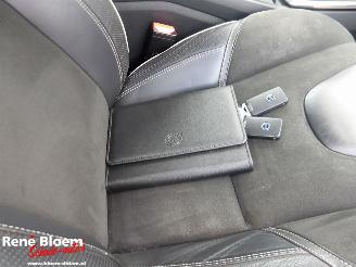 Volvo V-40 D4 R-Design Navi 190pk picture 14