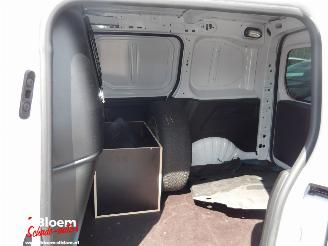 Toyota Proace CITY1.5D-4D L1 Challenger 102pk picture 10