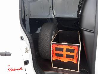 Toyota Proace CITY1.5D-4D L1 Challenger 102pk picture 7