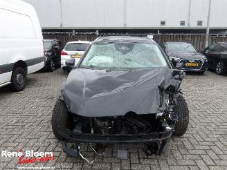 Volkswagen Passat 1.5 e-TSI R-Line Business picture 3