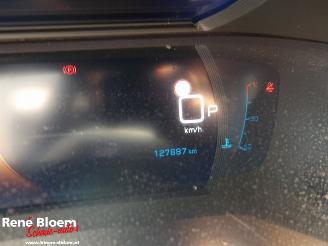 Peugeot 2008 1.2 Puretech Allure Pack picture 16