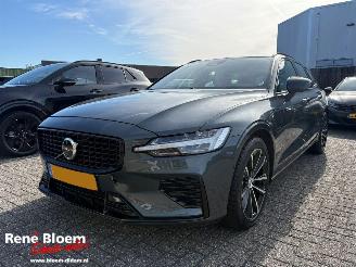 Voiture accidenté Volvo V-60 2.0 T6 Plug-in-Hybrid AWD Plus Dark 253pk 2025/6