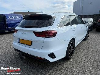 Coche accidentado Kia Ceed 1.5 T-GDI DynamicPlus-Line 140pk Automaat 2024/6