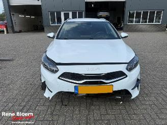 Kia Ceed 1.5 T-GDI DynamicPlus-Line 140pk Automaat picture 3