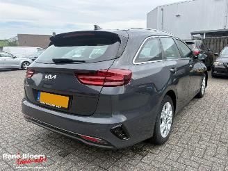 krockskadad bil auto Kia Ceed 1.0 T-GDI DynamicLine Navi 2024/1