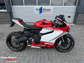 krockskadad bil motor Ducati 899 Panigal  2013/12