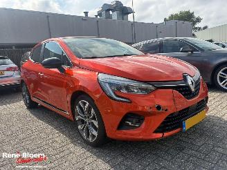 Renault Clio 1.0 TCe Intens 5drs picture 4