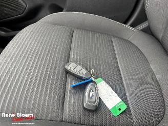 Ford Kuga 2.5 PHEV Titanium 152pk Automaat picture 24