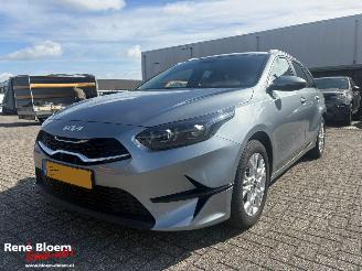 Damaged car Kia Ceed 1.0 T-GDi DynamicLine 2022/9