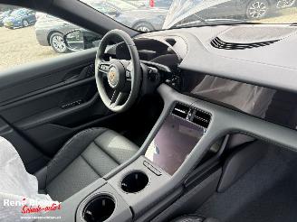 Porsche Taycan Sport Chrono picture 12