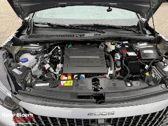 Peugeot e-2008 EV GT 54kWh picture 18