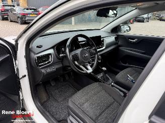 Kia Stonic 1.0 T-GDi MHEV DynamicLine picture 13