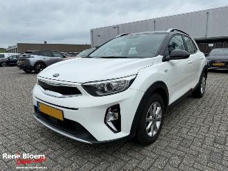 Coche accidentado Kia Stonic 1.0 T-GDi MHEV DynamicLine 2021/4