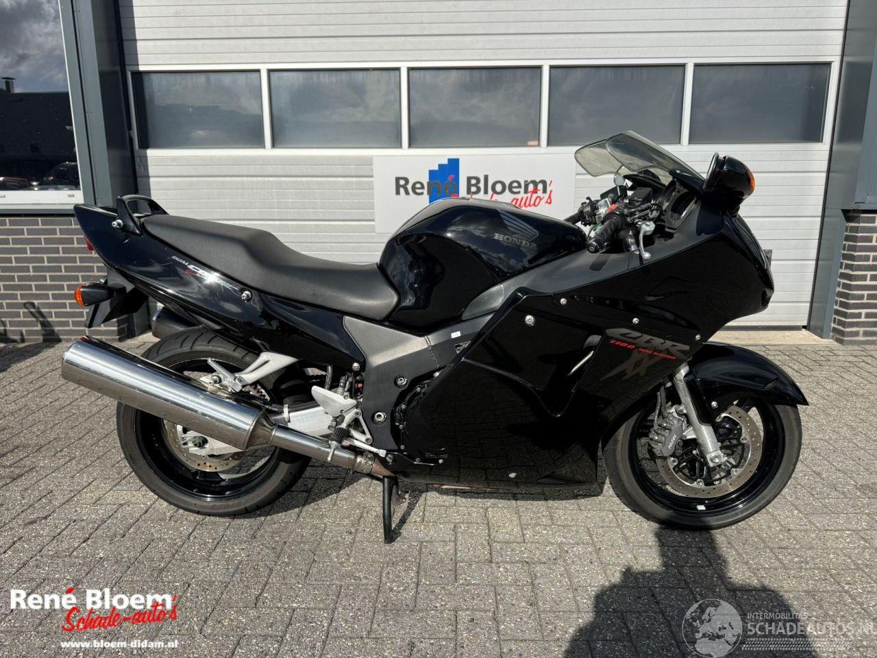 Honda  CBR 1100 XX Blackbird