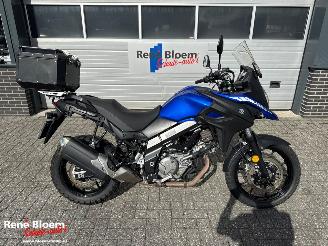 krockskadad bil motor Suzuki DL 650 V-Strom 2022/5