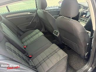 Volkswagen Golf 1.6 TDI Highline 5drs Bluemotion 110pk picture 9
