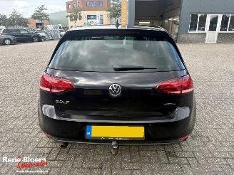 Volkswagen Golf 1.6 TDI Highline 5drs Bluemotion 110pk picture 3