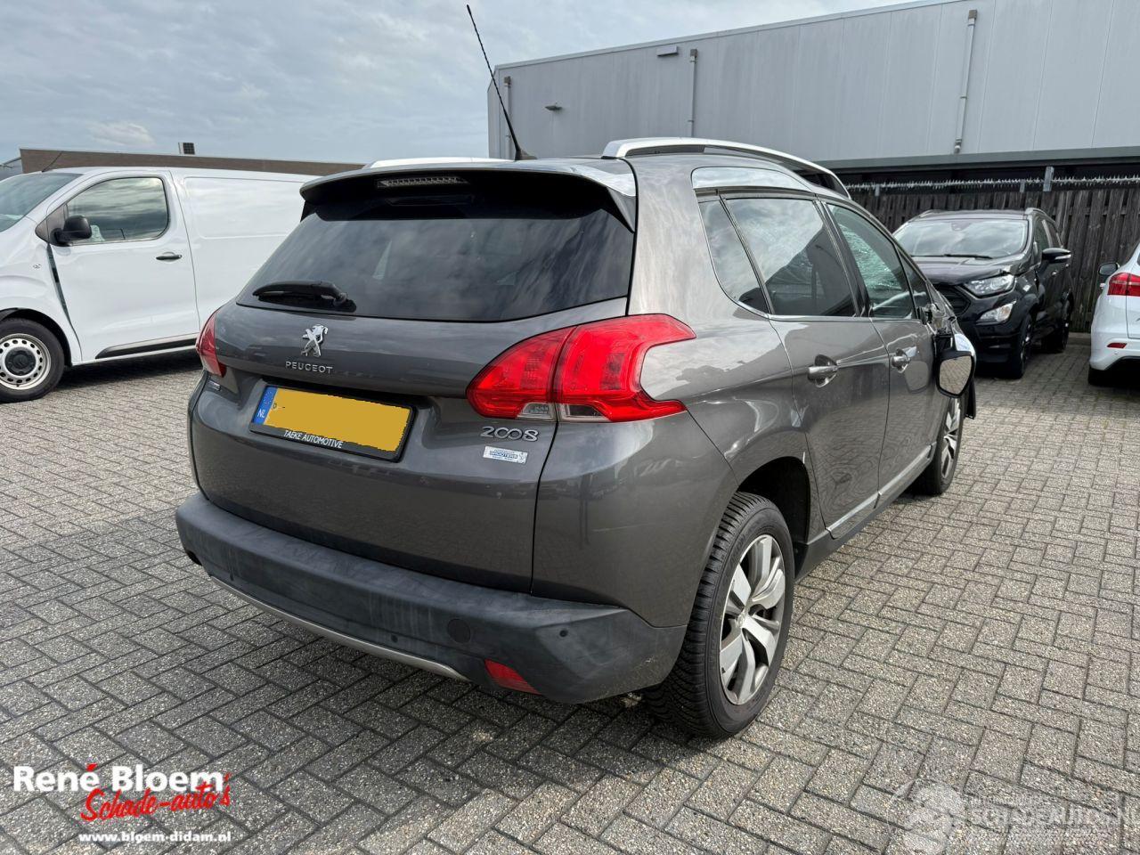 Peugeot 2008 1.2 Puretech Blue Executive 110pk