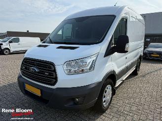krockskadad bil bedrijf Ford Transit 350 2.0 TDCI L2H2 Trend 131pk 2019/3