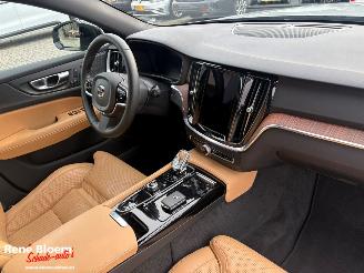 Volvo V-60 2.0 T6 Plug-in-Hybrid AWD Plus Dark picture 12