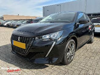 Schadeauto Peugeot 208 1.2 Puretech Active Carplay 5drs 2021/10