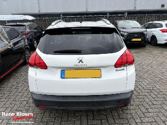 Peugeot 2008 1.2 VTi Active Pack Premium picture 5
