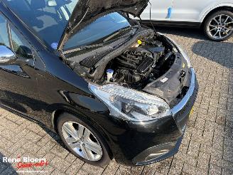 Peugeot 208 1.2 Puret6ech Signature 5drs Airco picture 9
