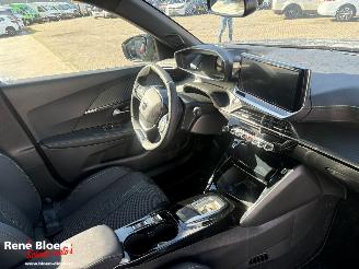 Peugeot 2008 1.2 Hybrid 145 GT picture 13