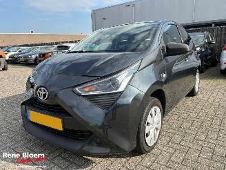 Coche accidentado Toyota Aygo 1.0 VVT-i x-fun 5-drs Airco 2020/3