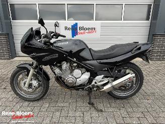 krockskadad bil motor Yamaha XJ 600 Diversion 2001/6