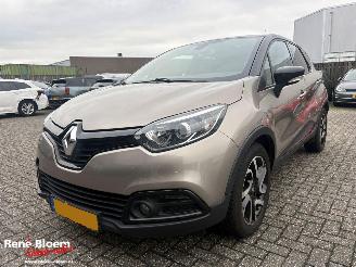 skadebil auto Renault Captur 1.5 DCI Dynamique 90pk 2015/6