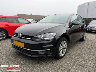 Schadeauto Volkswagen Golf 1.0 TSI Comfortline 110pk DSG-automaat 2018/7