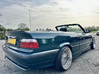 BMW 3-serie cabrio 320i 150pk exe M-Sport individual - hardtop - 17 inch bbs breedset - verlaagd - clima - leer - boston grün picture 5