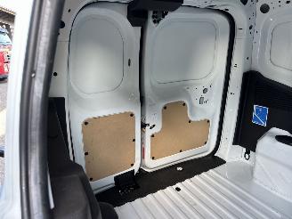 Ford Transit Courier 1.0T 101pk 6-bak euro.6 2023 EcoBoost Trend S&S - 2023 - nap - navi - airco - cruise - stoelverwarming voor - benzine picture 33