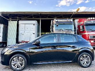  Peugeot e-208 EV 50kwh 136pk aut Active Pack - 57dkm nap - line assist - navi - pdc - lmv - stoelverw - airco - cruise - carplay 2022/12