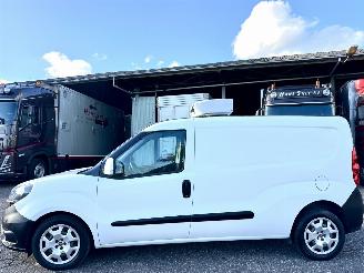 Unfall Kfz Van Fiat Doblo MAXI 1.6D 105pk 6-bak Mult-Jet L2/H1 - koel/vries combi - airco - cruise - pdc - trekh - licht + regensensor 2021/2
