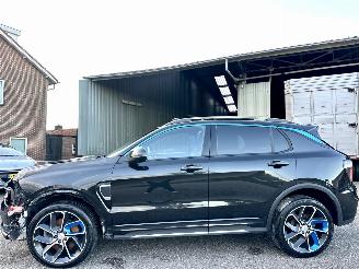 Unfallwagen Lynk & Co 01 1.5 aut 220pk plug-In hybrid - pano - nap - front + line + side assist - 360cam - 20 inch - memory - elektr klep - infinity 2023/7