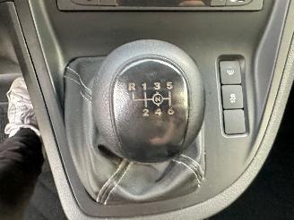 Mercedes Citan Gereserveerd 109 CDI Extra Lang - 75dkm nap - airco - cruise - pdc - aux - usb - licht + regens - klapdeuren picture 14