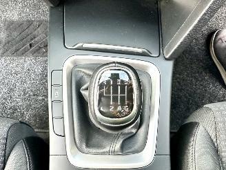 Kia Ceed gereserveerd Sportswagon 1.0 T-GDi 99pk 6-bak - camera - stoel + stuurverw - front + line assist - clima + cruise - apple carplay picture 29