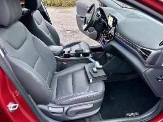 Hyundai Ioniq Gereserveerd EV 38kWh aut + f1 Premium - nap - navi - cam - keyless - stoelkoeling - stuurverw - stoelverw v+a - actieradius 311km picture 45