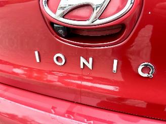 Hyundai Ioniq Gereserveerd EV 38kWh aut + f1 Premium - nap - navi - cam - keyless - stoelkoeling - stuurverw - stoelverw v+a - actieradius 311km picture 88
