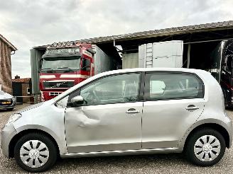 krockskadad bil auto Volkswagen Up! 1.0 2023/1