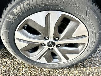 Kia e-Niro 64kWh 204pk aut + F1 Exe.Line - nap - stoelvent - stoelv v+a - stuurverw - front + line + side assist - leer picture 69