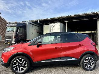 Auto incidentate Renault Captur 1.2 TCe Turbo Xmod 120pk 6-traps aut - 84dkm nap - 2017/3