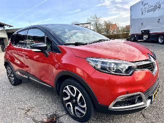 Renault Captur 1.2 TCe Turbo Xmod 120pk 6-traps aut - 84dkm nap - navi - cam - leer - stoelverw - keyless - pdc v+a picture 4