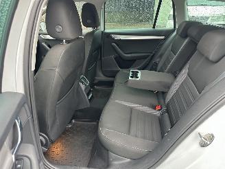 Skoda Octavia gereserveerd 1.0 TSI 116pk 6-bak Greentech Bus Edition Plus - xenon - virtual - camera - pdc - carplay - clima - cruise picture 75